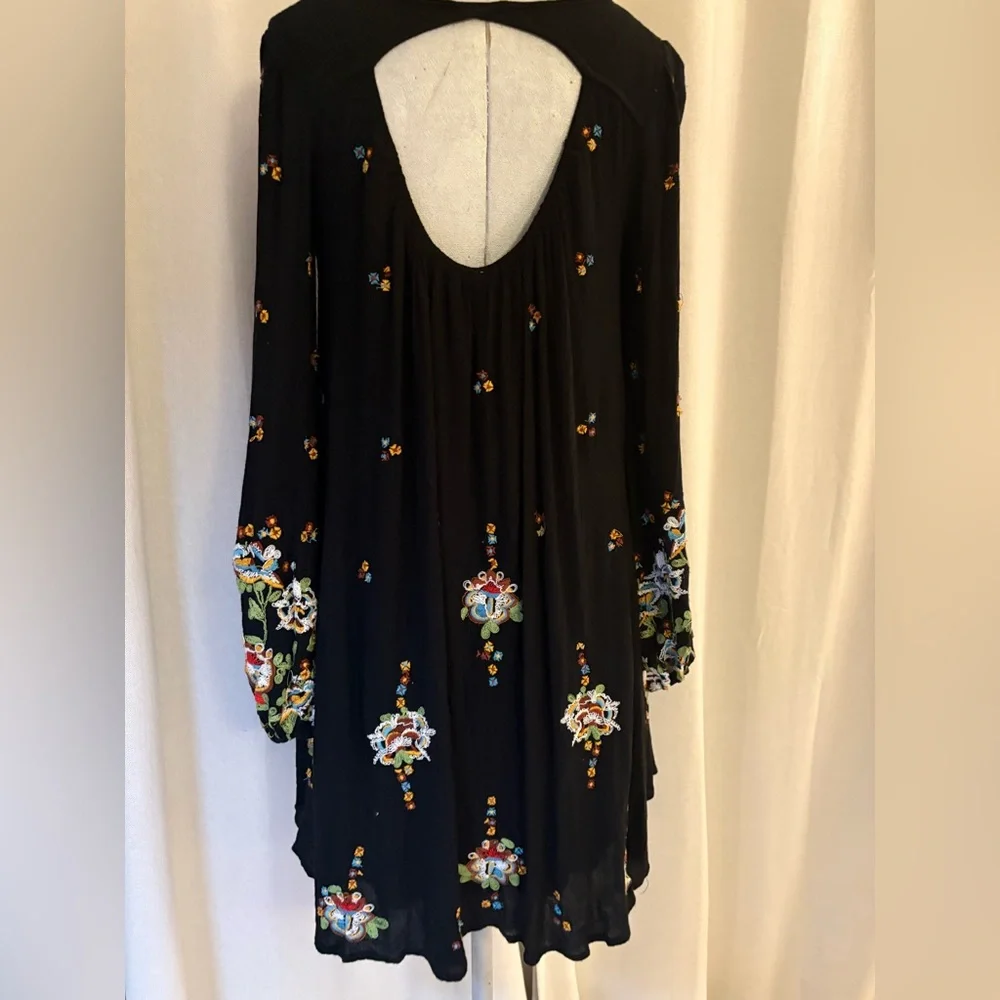 Free People Oxford Embroidered Mini Dress Black Floral Festival XS (Oversized)